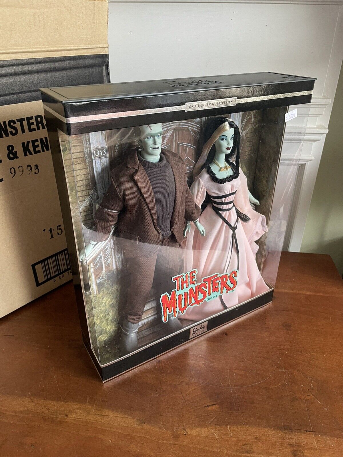 The Munsters Barbie and Ken Doll Giftset 2001 Collector Edition Mattel 50544 NIB